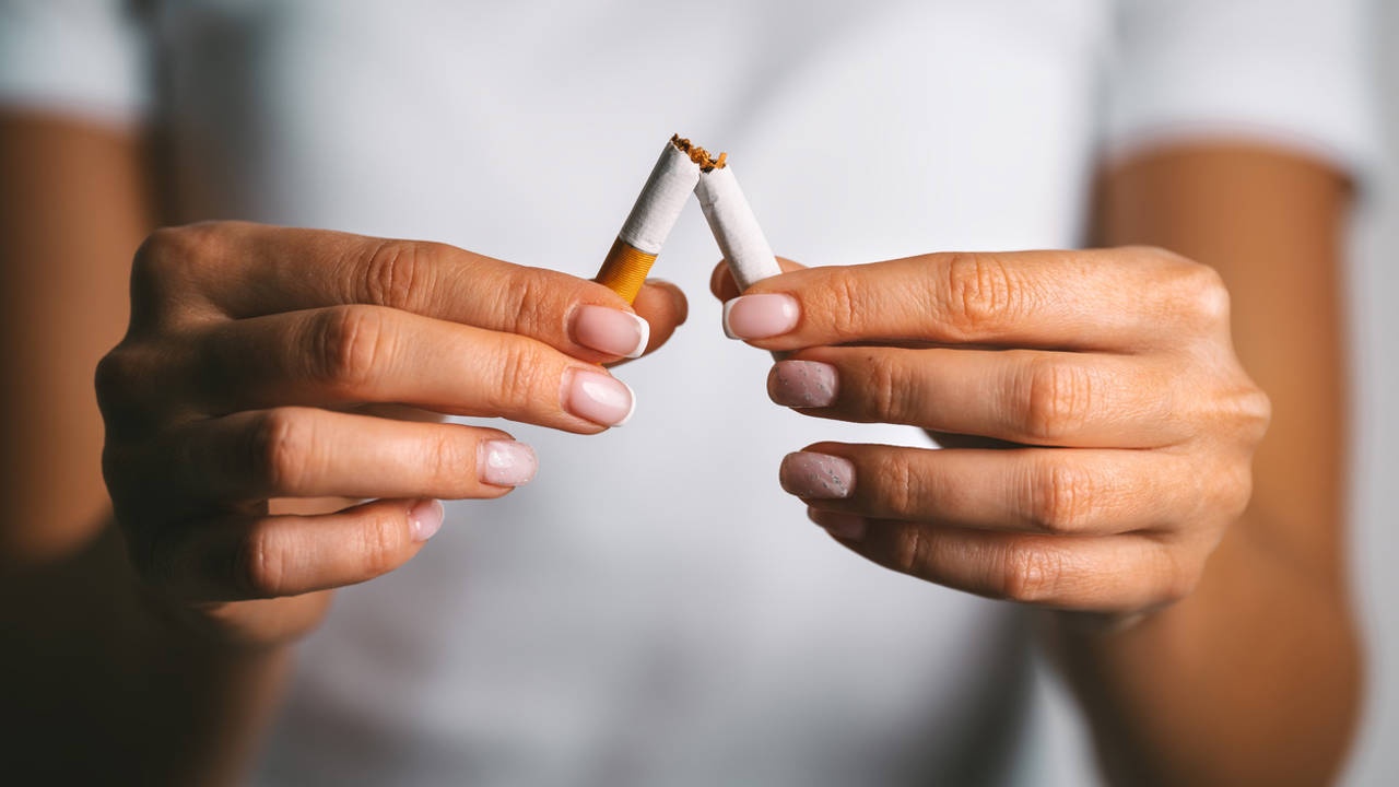 La farmacia onubense, aliada clave en la prevención del tabaquismo y en la ayuda y apoyo a las personas que quieren dejar de fumar